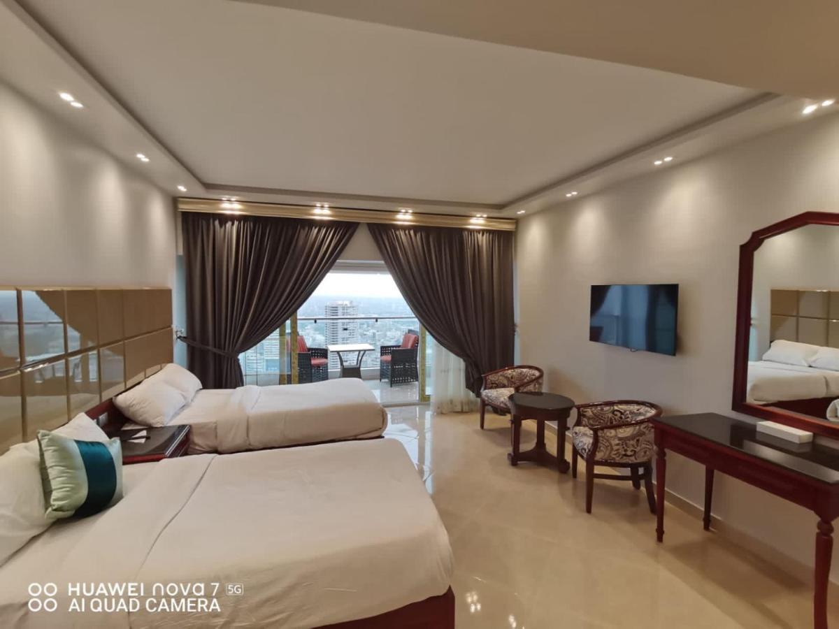 ホテルPyramids Nile Tower カイロ エクステリア 写真