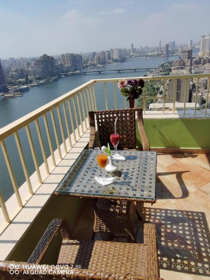 ホテルPyramids Nile Tower カイロ エクステリア 写真
